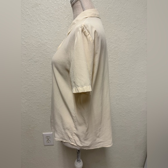 DKNY 100% Silk Ivory Button-Up Blouse *small flaw* - Picture 13 of 16